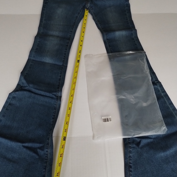 Denim flare fitted jeans. - Picture 12 of 12